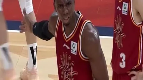 “京浙对决95-101，赛后承受多重打击：球员受伤，教练组直言！”